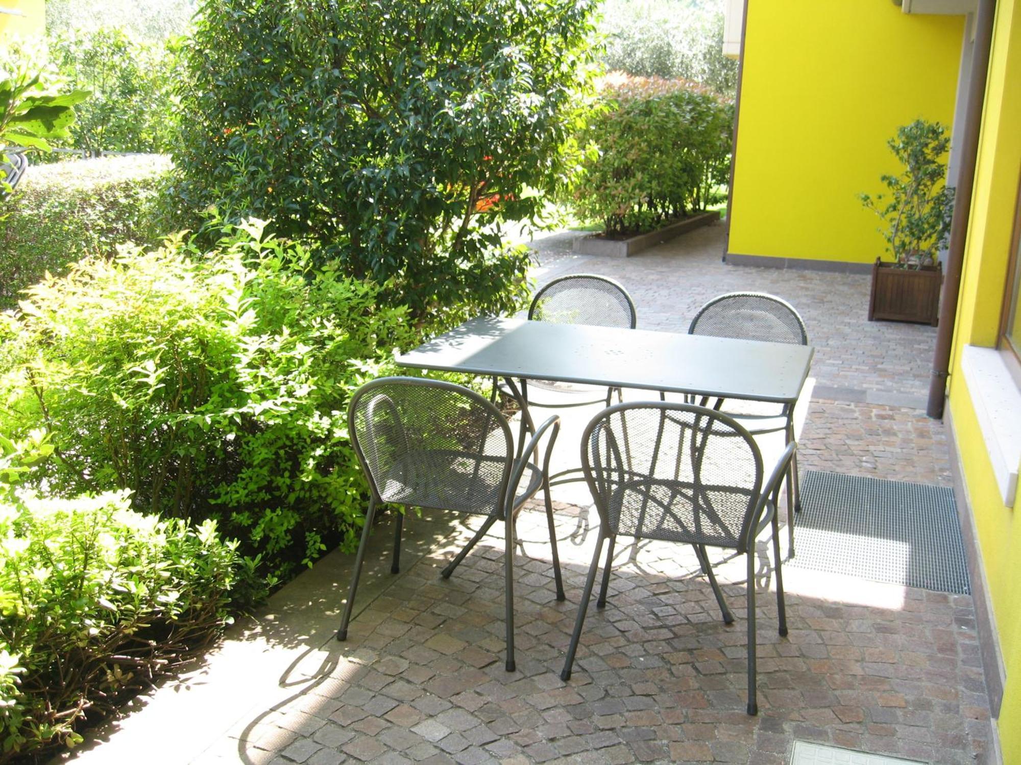 Casa Carla Aparthotel Torbole Sul Garda Exteriör bild
