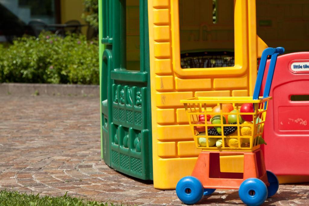 Casa Carla Aparthotel Torbole Sul Garda Exteriör bild