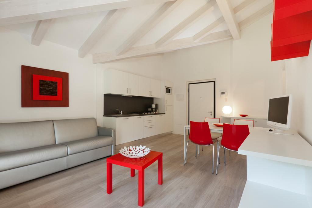 Casa Carla Aparthotel Torbole Sul Garda Exteriör bild