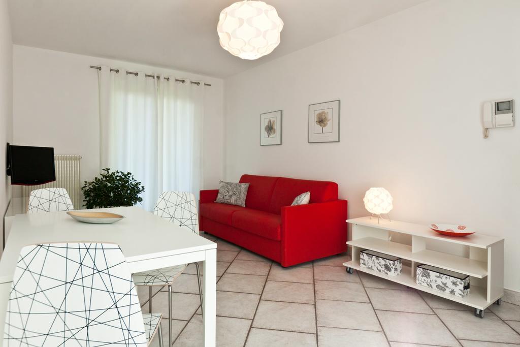 Casa Carla Aparthotel Torbole Sul Garda Exteriör bild